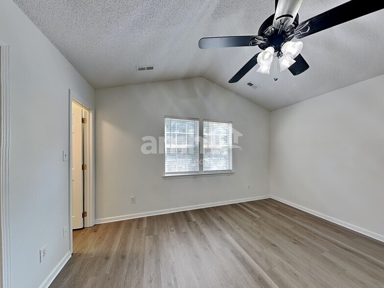 Building Photo - 5548 Timbertop Ln