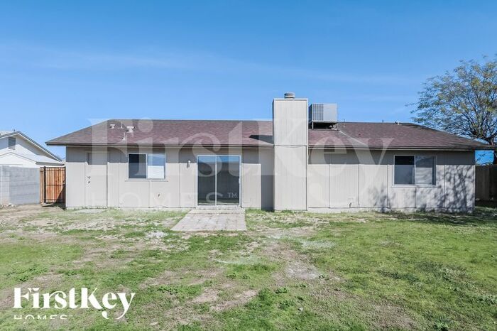 Building Photo - 6935 W Palo Verde Ave