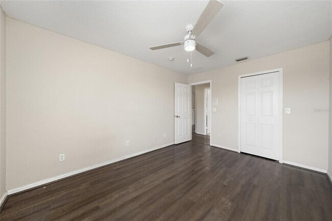 Building Photo - 2962 White Cedar Cir