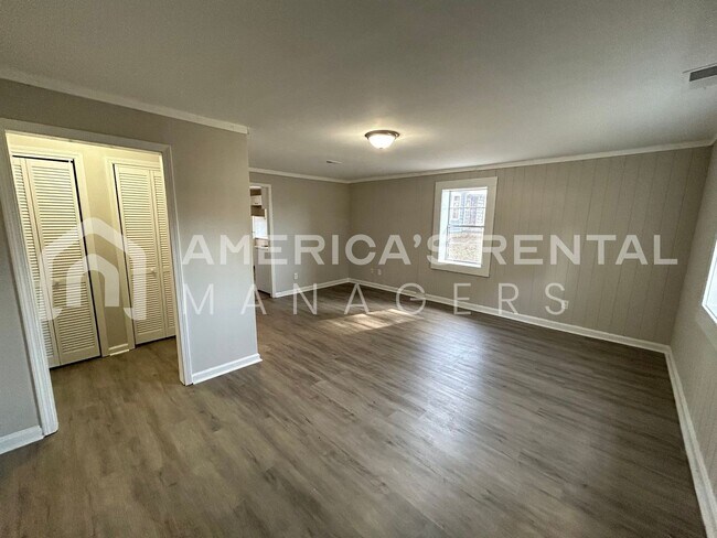 Building Photo - MOVE IN SPECIAL!!! - Home for rent in Adamsville! - Sign a lease by 5/31/26 to get ONE MONTH FREE!!!