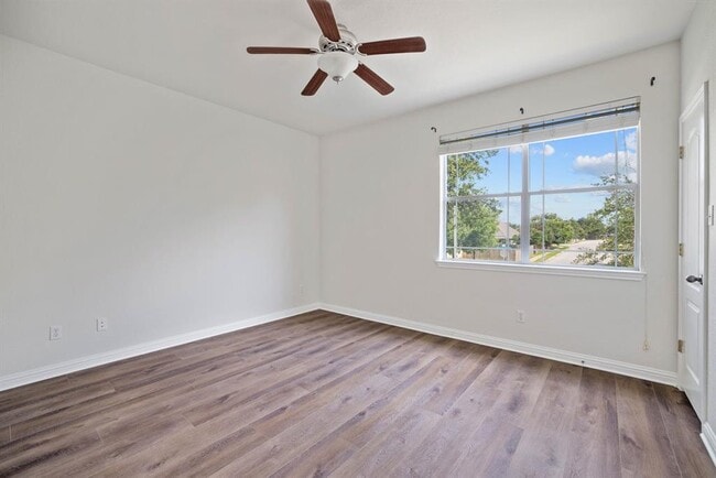 Building Photo - 3800 Juniper Hills St