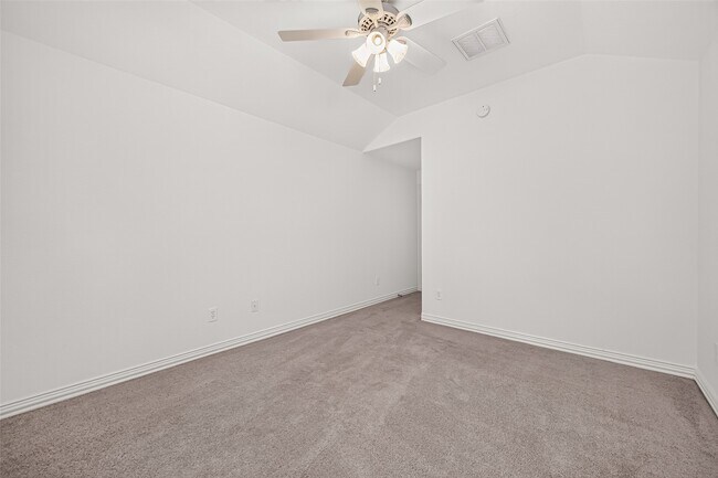 Building Photo - 18 Petal Park Pl