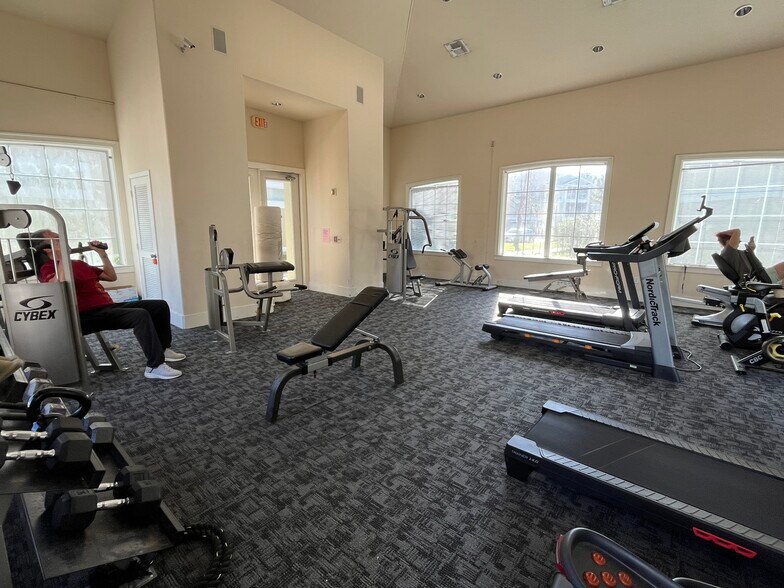 Gym - 8290 Gate Pky W