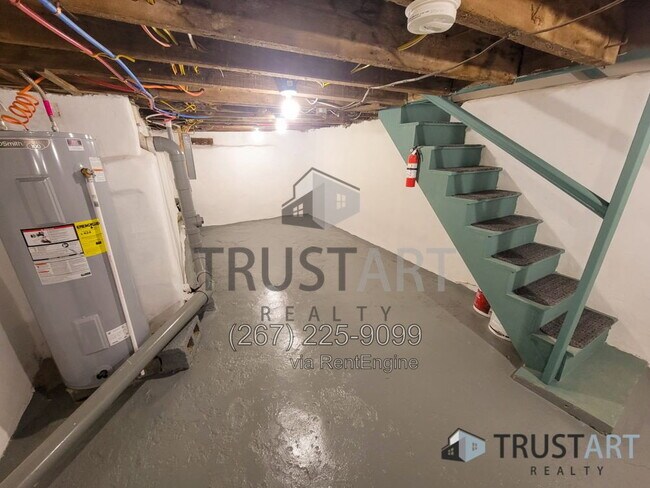 Building Photo - 2538 N Gratz St