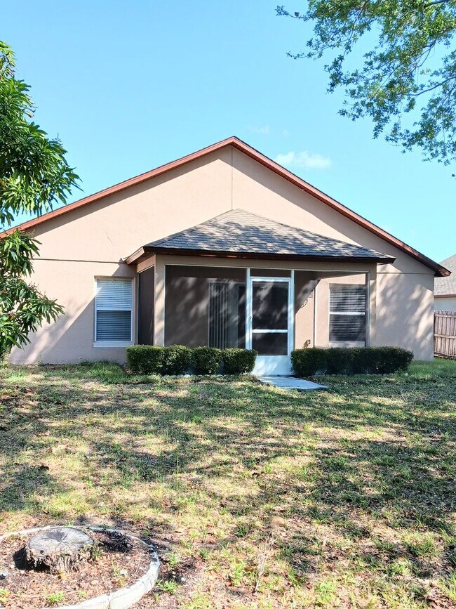 Building Photo - Home For Rent