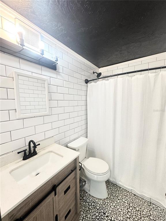 Building Photo - 3913 S Shade Ave