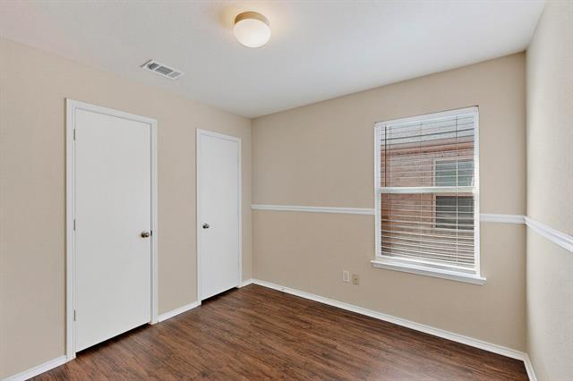 Building Photo - 9120 Sun Haven Way