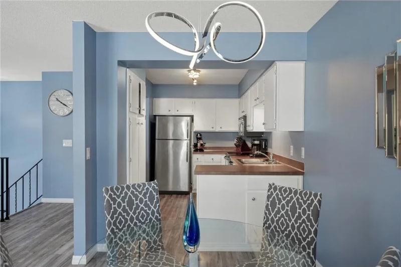 Building Photo - 9486 Kingsview Ln N