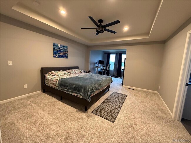 Building Photo - 4811 Broomfield Way