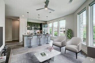Building Photo - Spacious & Stylish Apt in Prime Galleria Area