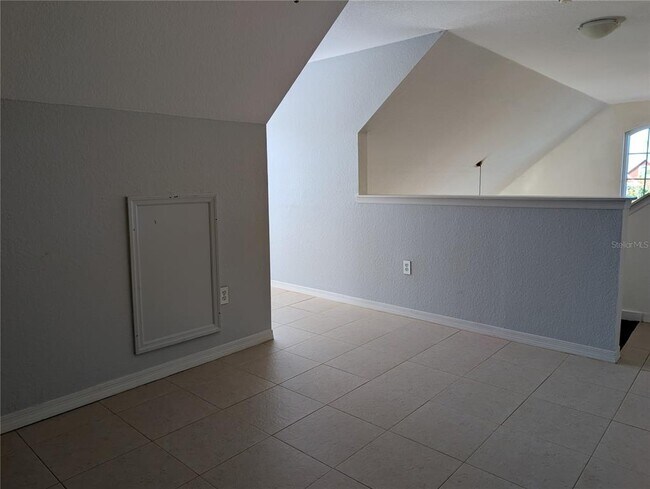 Building Photo - 10536 Windsor Lake Ct