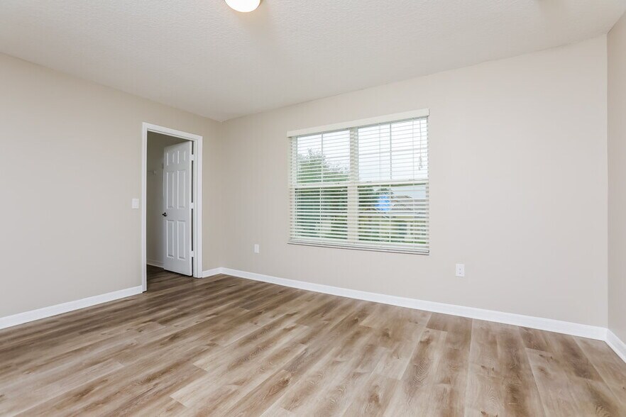 Building Photo - 3809 Gulf Shore Cir