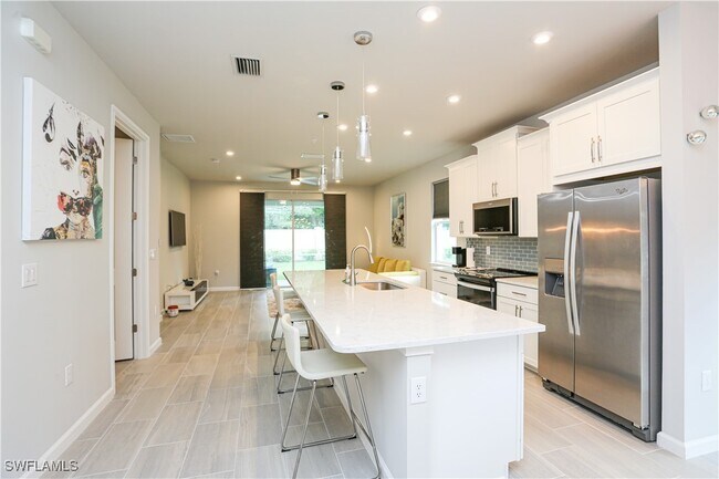 Building Photo - 4546 Arboretum Cir