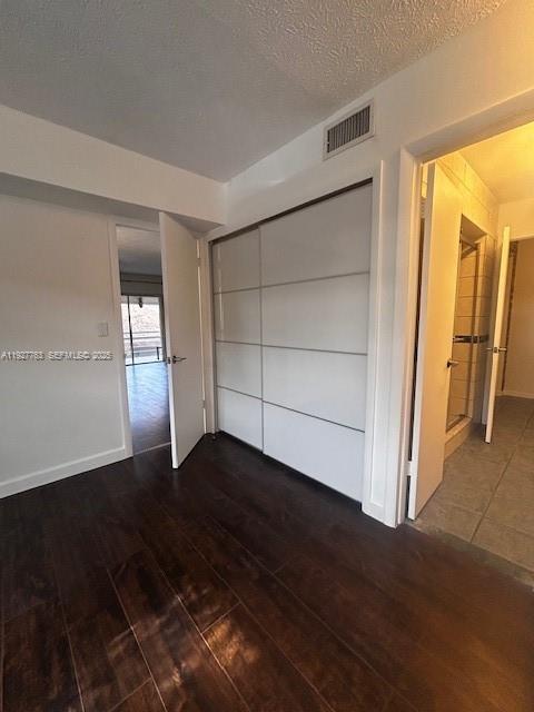 Building Photo - 8002 Lagos De Campo Blvd