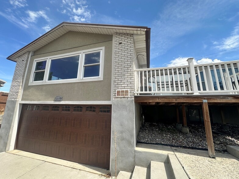 Building Photo - 9919 Lannae Dr
