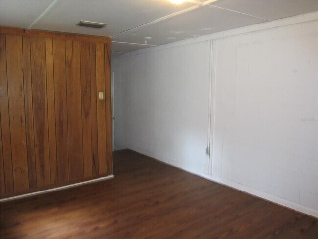 Building Photo - 380 NW 27th Terrace