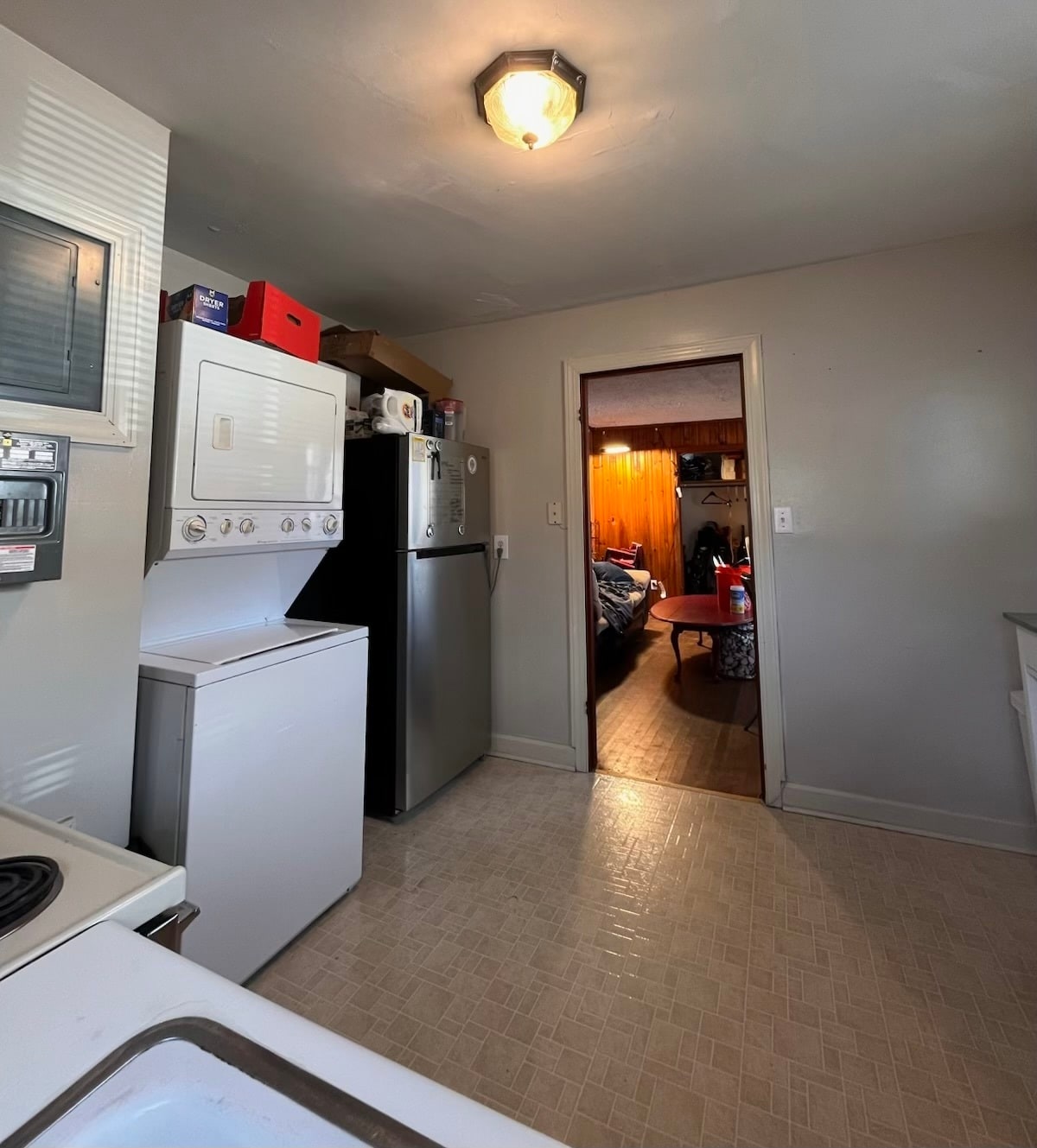 1102 #1 - 1102 Airport Rd