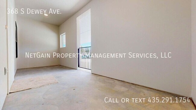 Building Photo - 368 S Dewey Ave