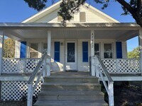 Building Photo - 47062 Buxton Back Rd