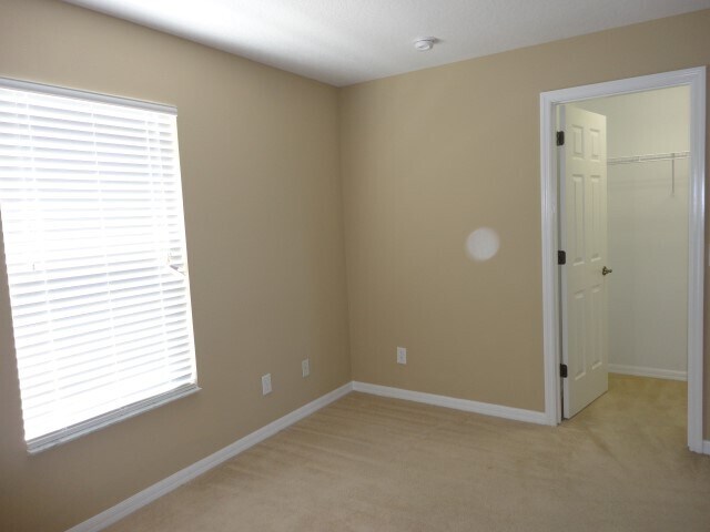 Building Photo - 2324 Pesaro Cir