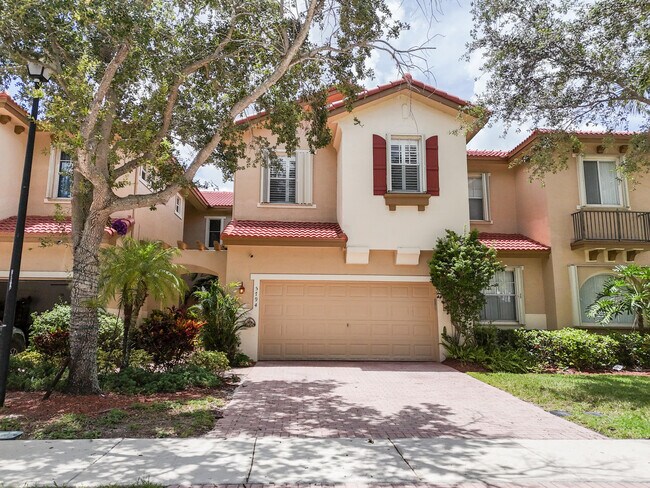 Building Photo - 5794 NW 119th Terrace