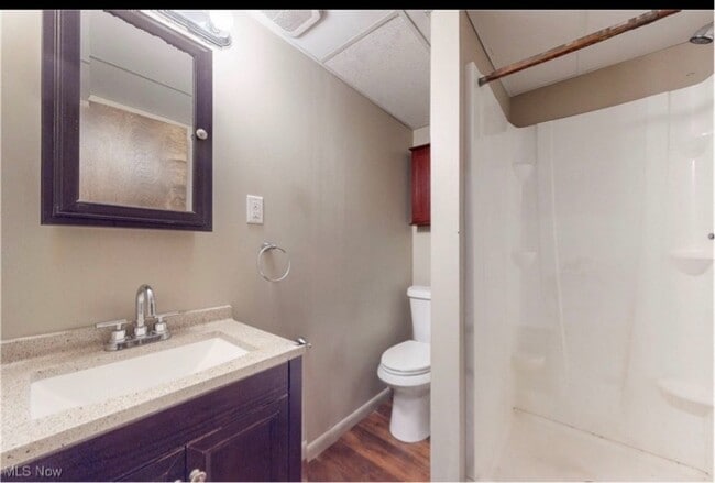 Building Photo - 240 Stardust Dr