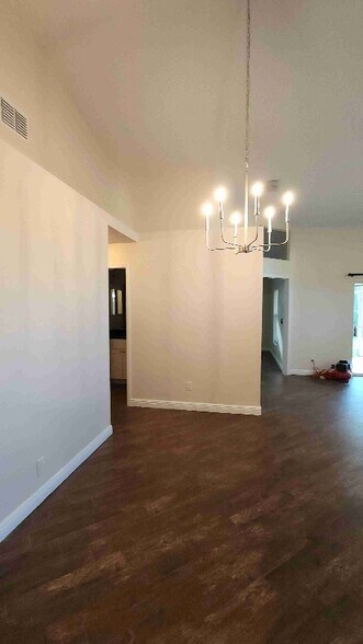 Building Photo - 1186 Mistwood Dr