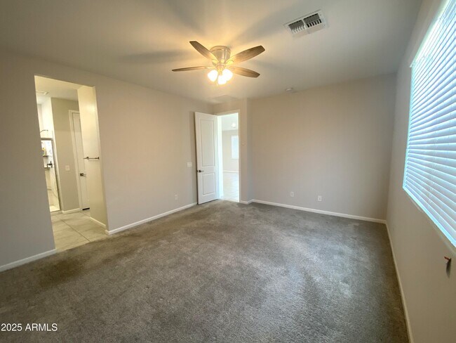 Building Photo - 24620 W Mohave St