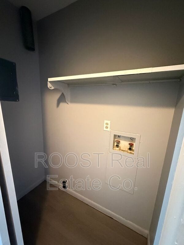 Building Photo - 6820-6826 Emerald Ave