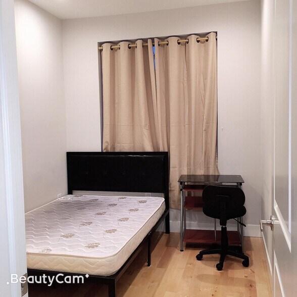 bedroom 2 - 4239 Haverford Ave