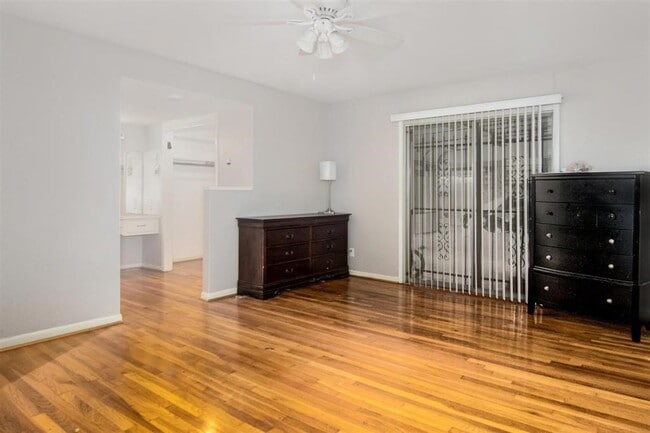 Building Photo - 4015 Mischire Dr