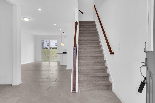 Building Photo - 1160 Lakeshore Breeze Pl