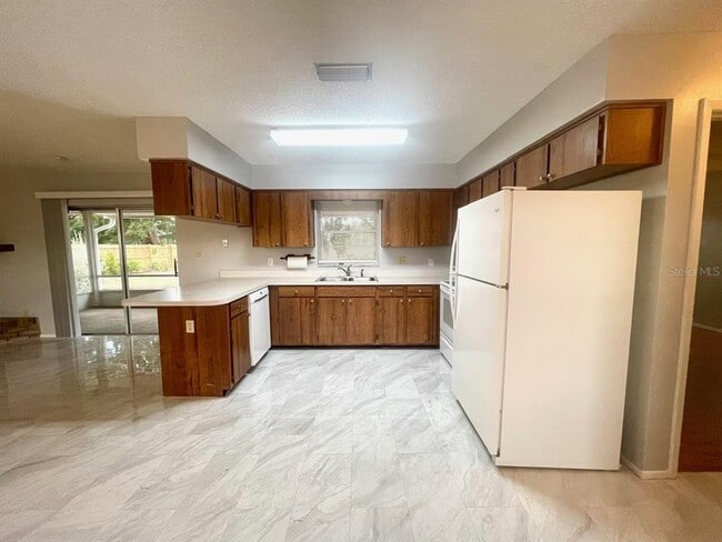 Building Photo - 1734 Willa Cir