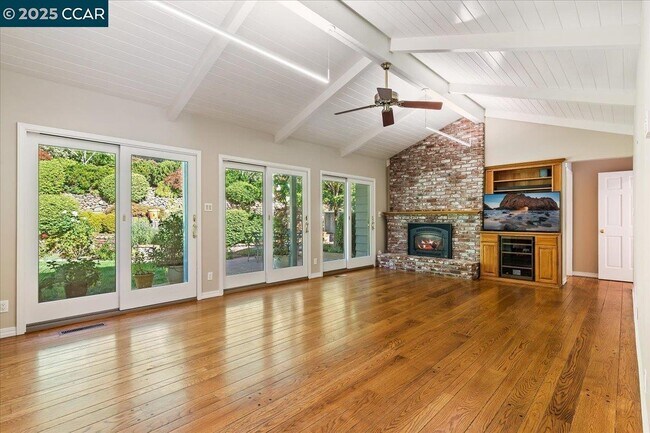 Building Photo - 539 Dalewood Dr