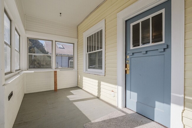 Building Photo - 1258 Colorado Ave