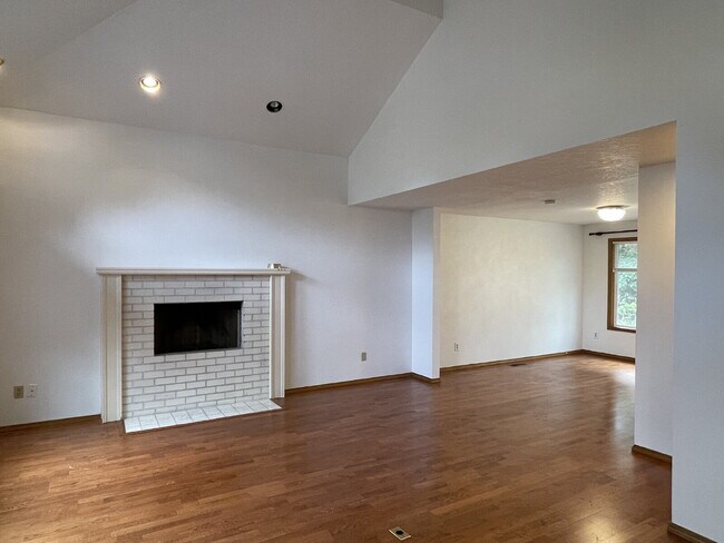 Building Photo - Classic 3-Bedroom Home with Large Yard & Attached 2-Car Garage