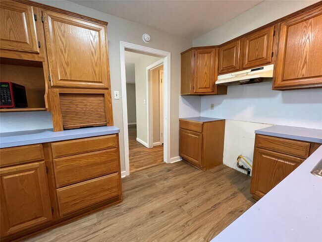 Building Photo - 1941 N Avenue H