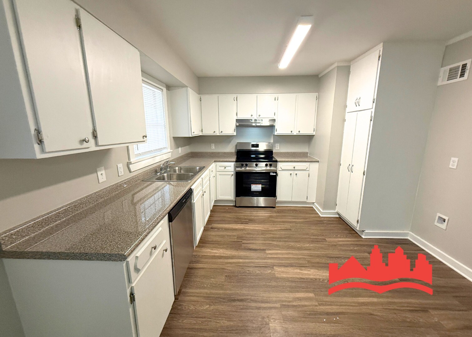 Building Photo - 1241 Broadmoor St