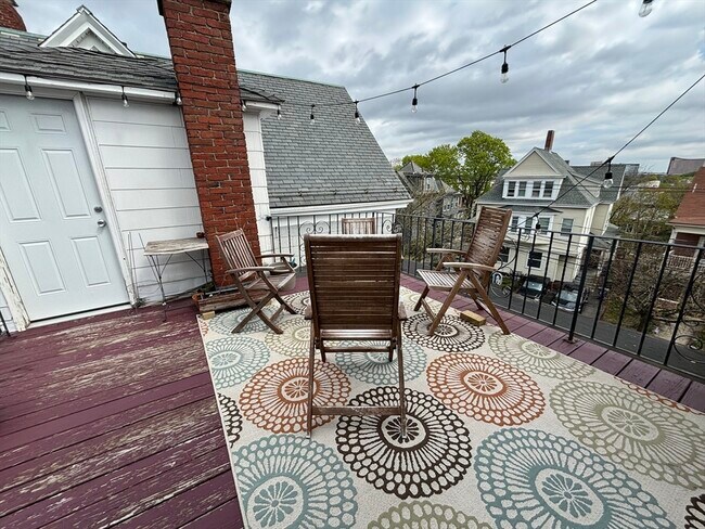 Building Photo - 11 Prospect Hill Ave