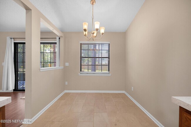 Building Photo - 3602 Carol Ann Ln