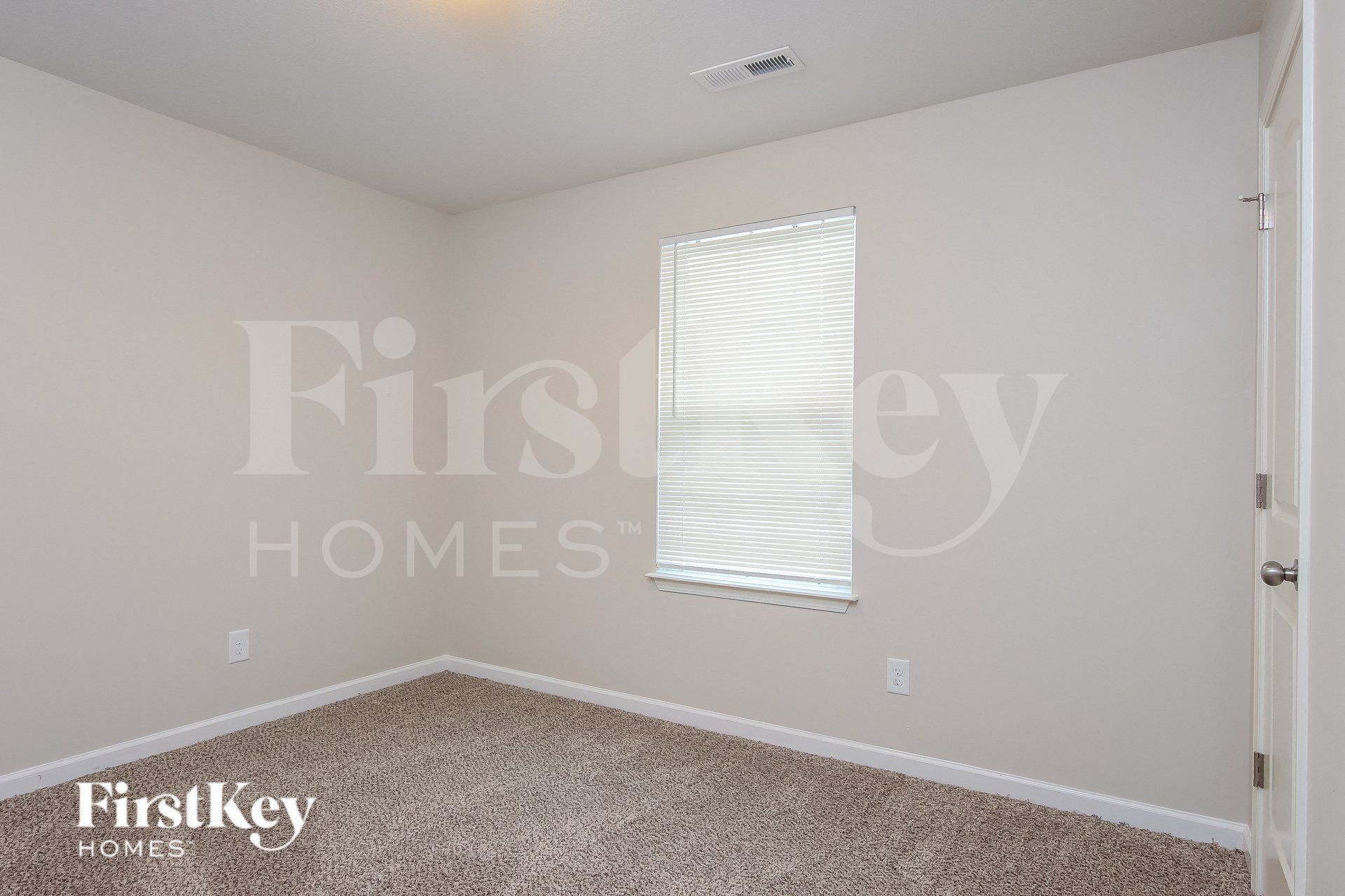Building Photo - 358 Randolph Dr