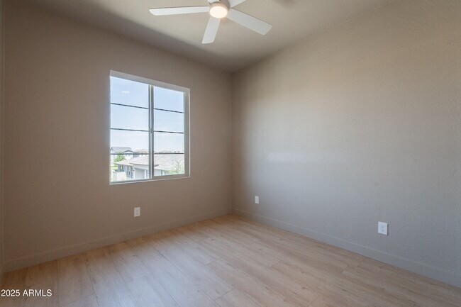 Building Photo - 4831 S Molly