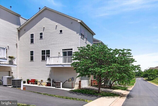 Building Photo - 22463 Verde Gate Terrace