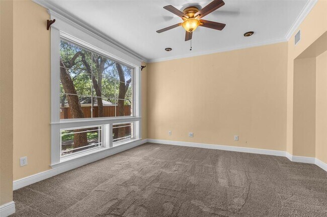 Building Photo - 216 N Mt Rushmore Dr