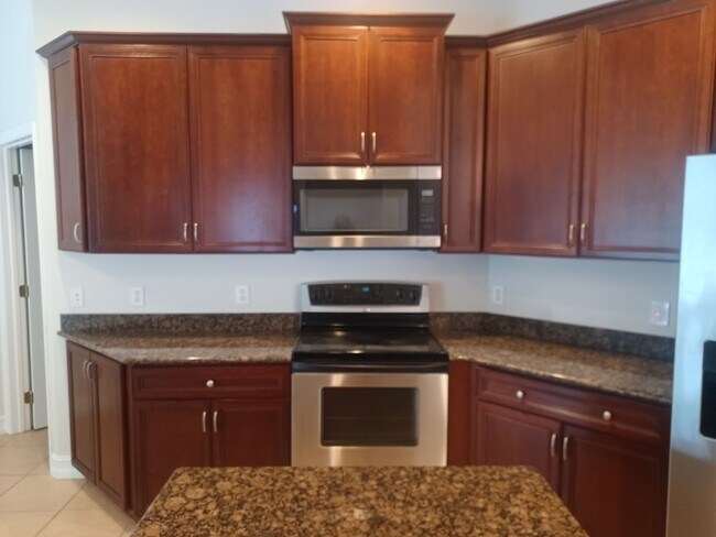 Building Photo - 12214 Country Day Cir