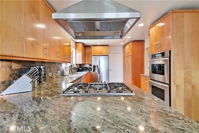 Building Photo - 7161 Grasswood Ave