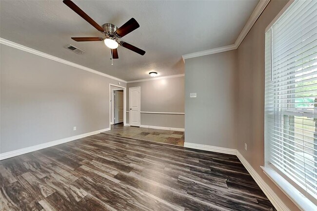 Building Photo - 27205 Kane Ln