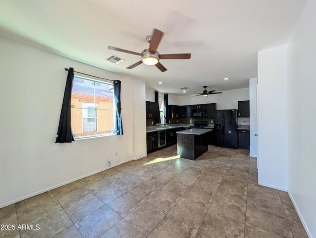 Building Photo - 4726 W Fremont Rd.