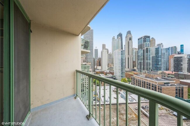 Building Photo - 0 bedroom in Chicago IL 60610