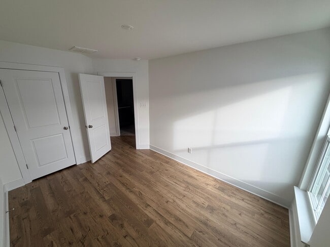 Building Photo - 15307 Sunray Aly